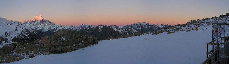 37 (102) Sunset panorama from the Mueller hut.JPG